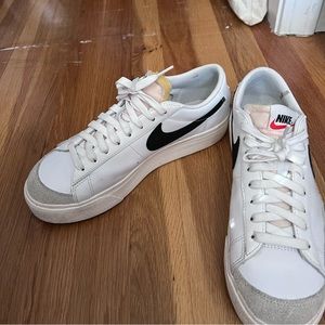 Platform NIKE blazers